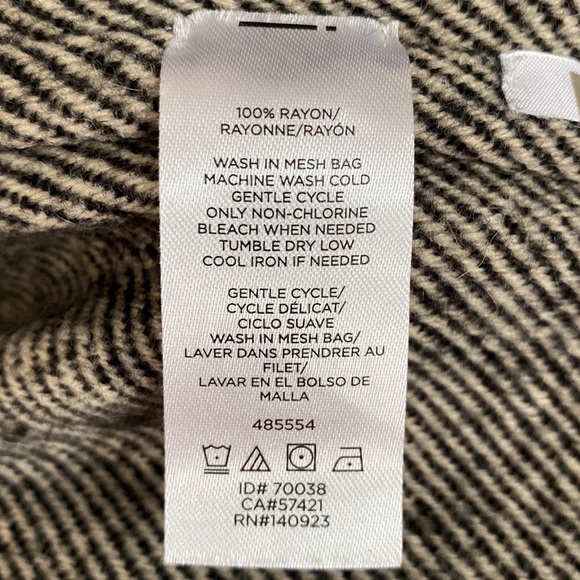 Loft Fringe Open Poncho 💗 Tan & Black - Picture 16 of 16